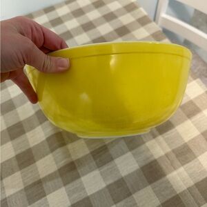 Vintage Pyrex Vibrant Yellow Mixing Bowl